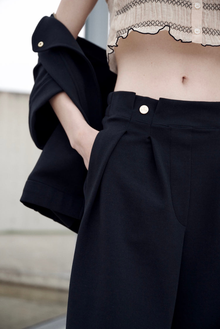 ELEVATE_ Elsa Culotte schwarz