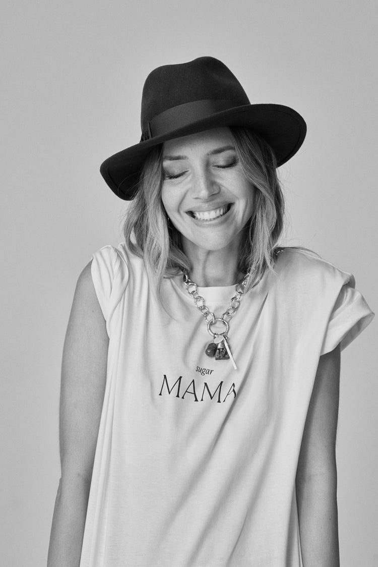 sugar MAMA - Premium Line Oversized T-Shirt in Luna Glow Off-White / Moongrey