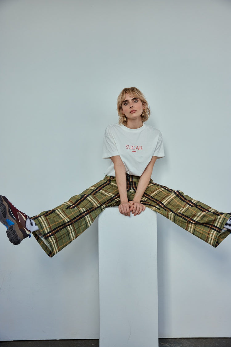 SUGAR mama - Luxury Line Oversized Embroidered T-Shirt in Luna Glow Off-White / Sorbet Pink