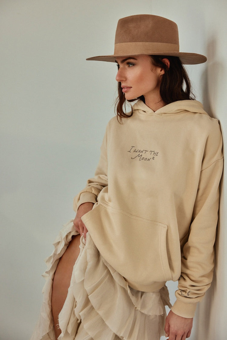 I WANT THE MOON - Luxury Line Oversized unisex Signature Hoodie in Sandy Beige mit Light Moon Grey Front Stick