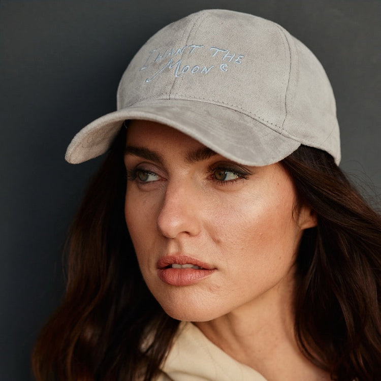 I WANT THE MOON® – Luxury Line Suede Look Cap in Silver Dust