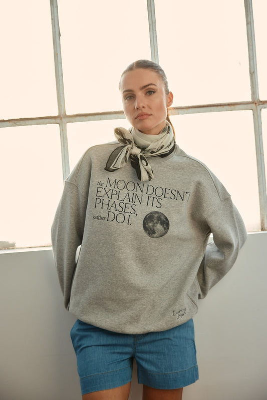 The Moon Doesn’t Explain Its Phases – Neither Do I - Premium Line Oversized Sweater in Cosmic Ash
