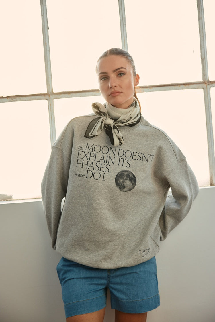 The Moon Doesn’t Explain Its Phases – Neither Do I - Premium Line Oversized Sweater in Cosmic Ash