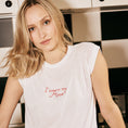 Bild in Galerie-Betrachter laden, I WANT THE MOON® – Luxury Line Muscle Tee in Lunar Glow White
