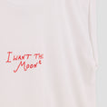 Bild in Galerie-Betrachter laden, I WANT THE MOON® – Luxury Line Muscle Tee in Lunar Glow White
