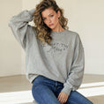 Bild in Galerie-Betrachter laden, I WANT THE MOON® – Premium Line Oversized Sweater in Cosmic Ash
